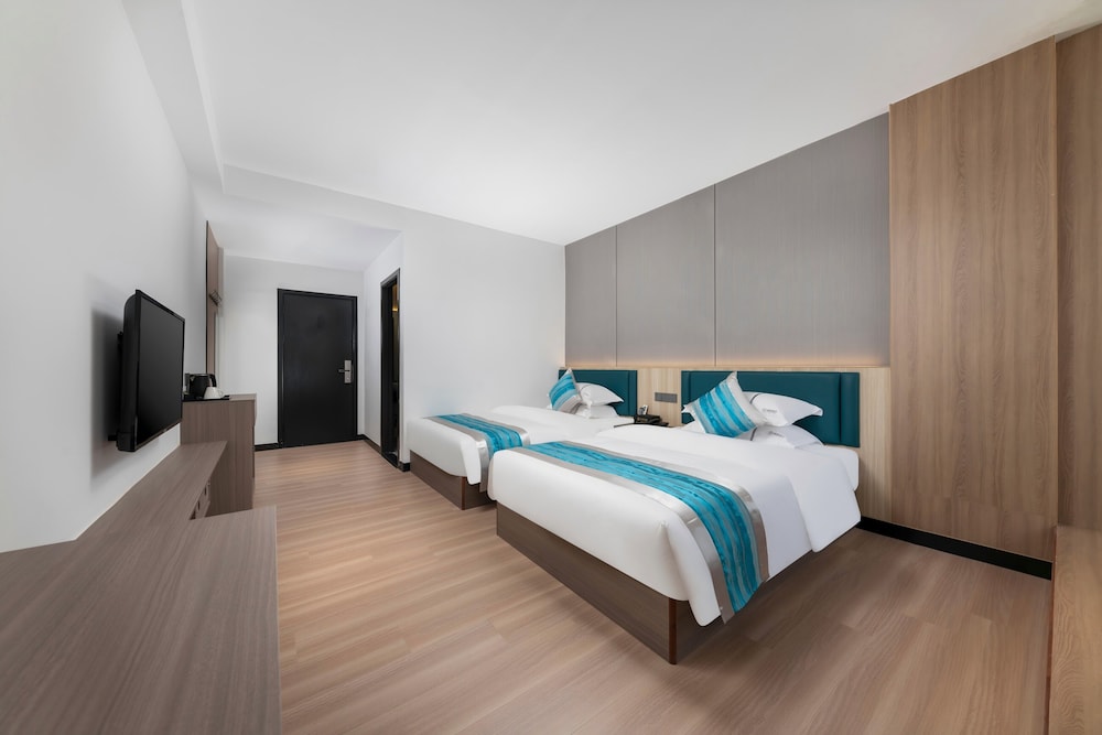 Comfort Triple Room