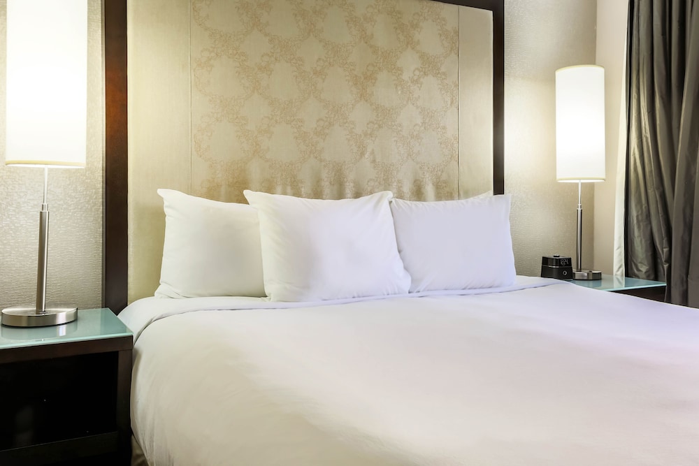 Suite, 1 King Bed with Sofa bed, City View - Photo 1