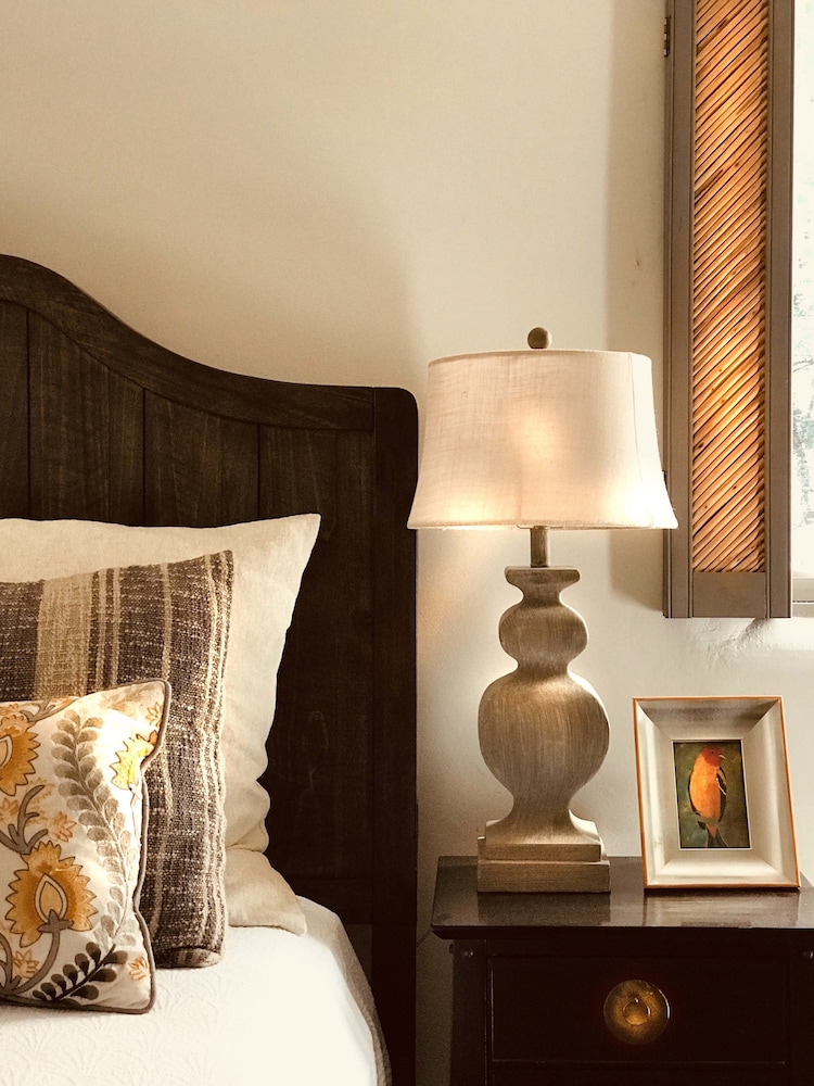 Luxury Suite, 1 King Bed photo 1