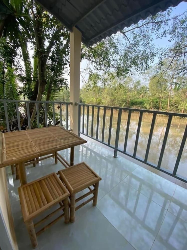 Deluxe Double Room Single Use