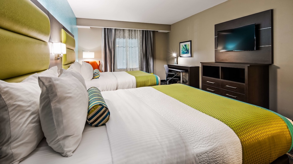Standard Room, 2 Queen Beds, Accessible, Bathtub photo 2