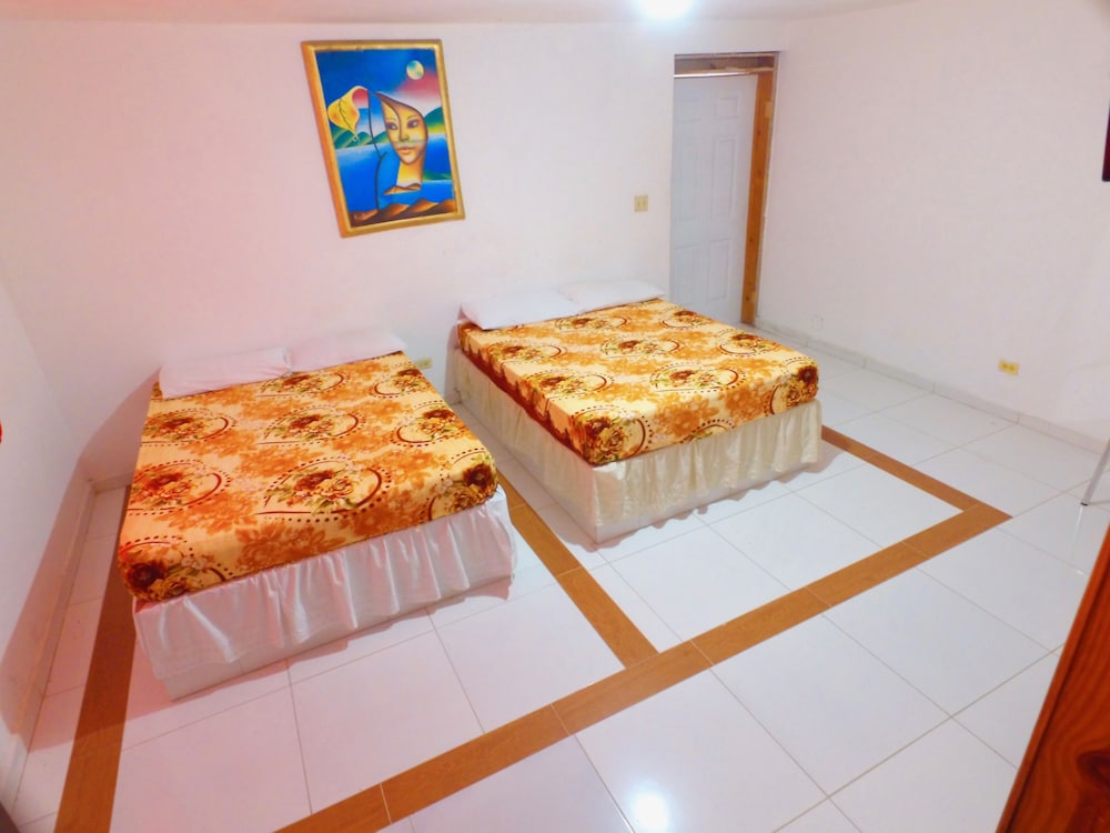 Classic Single Room, Multiple Bedrooms