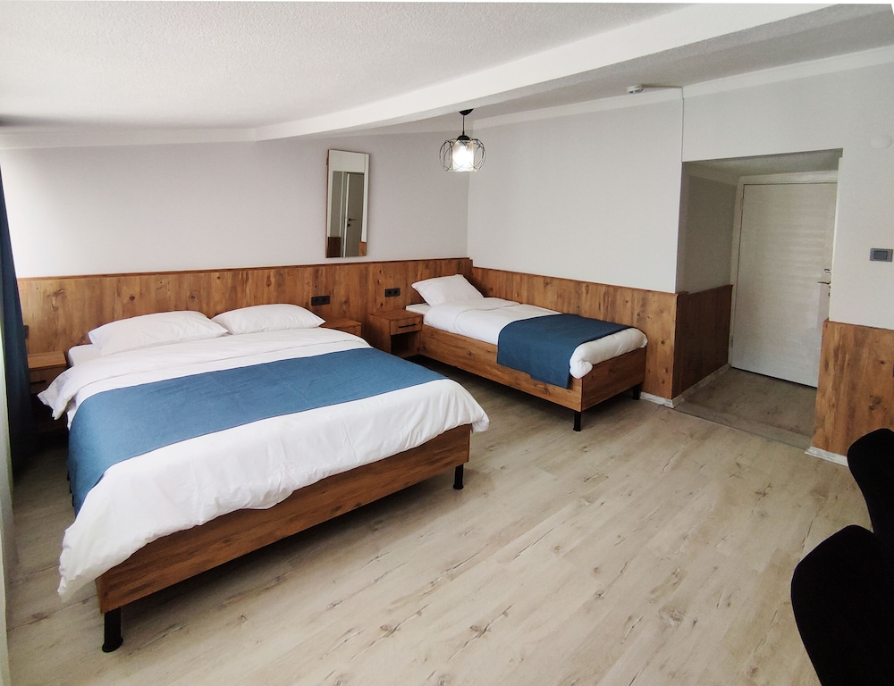 Family Studio Suite photo 2
