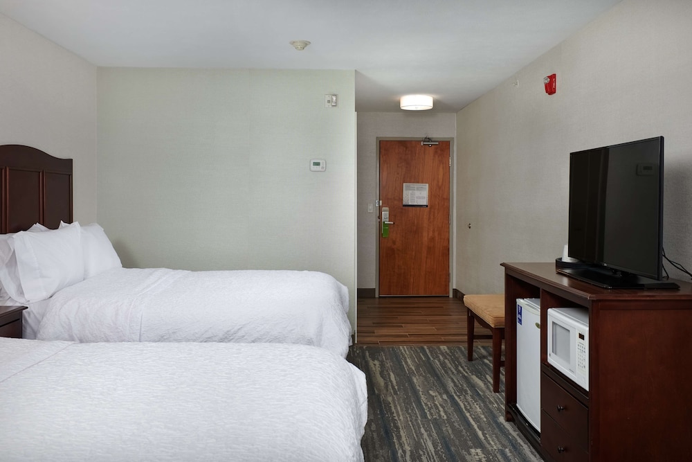 Room, 2 Queen Beds, Accessible, Non Smoking - Photo 2