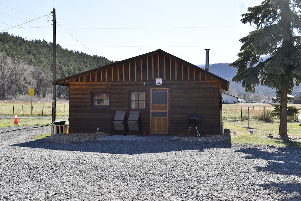 Route 66 Cabin (No pets) photo 1