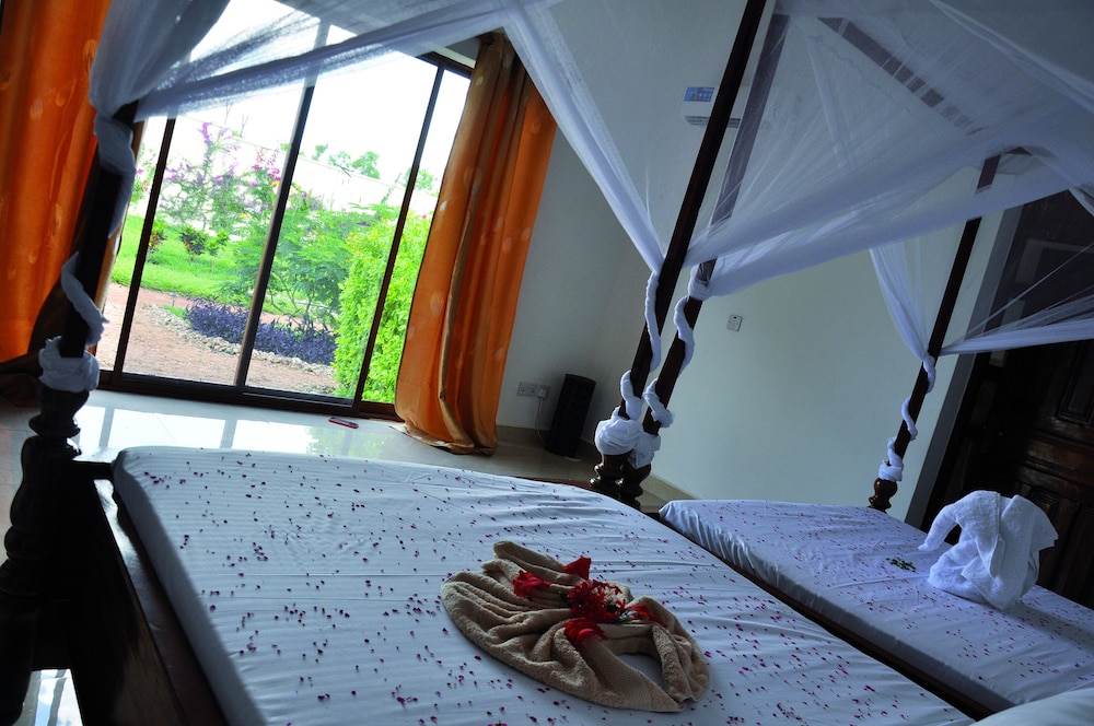 Superior Room, 2 Bedrooms, Garden View photo 2