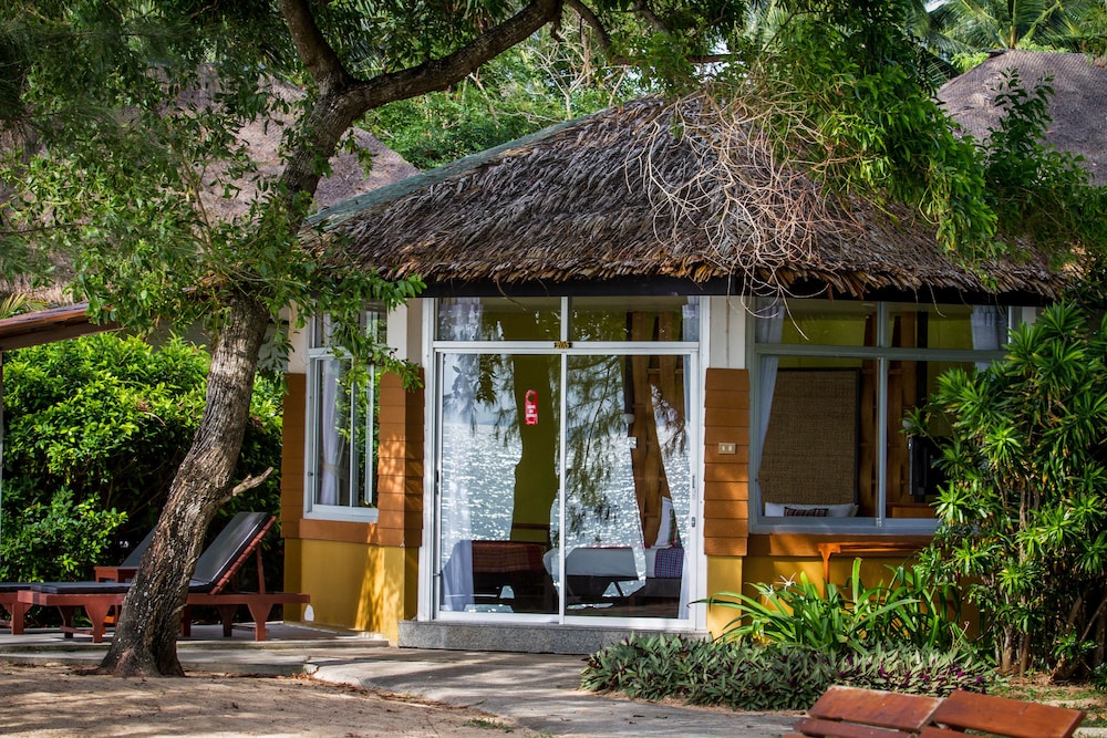 Deluxe Bungalow - Photo 3