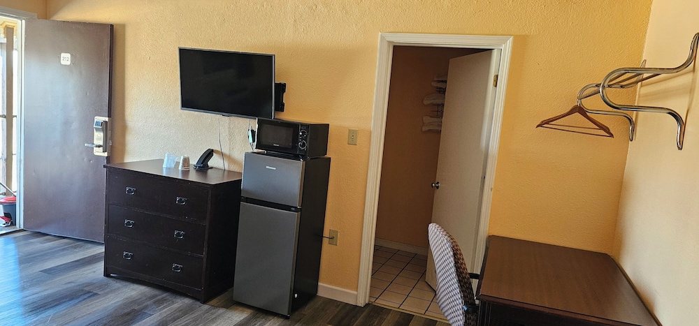 Economy Double Room, Non Smoking photo 1