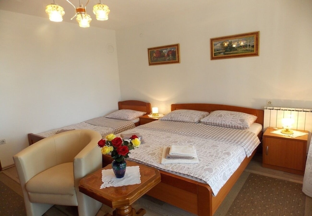Apartment (Ivo - with parking - A1(4+1)) photo 2