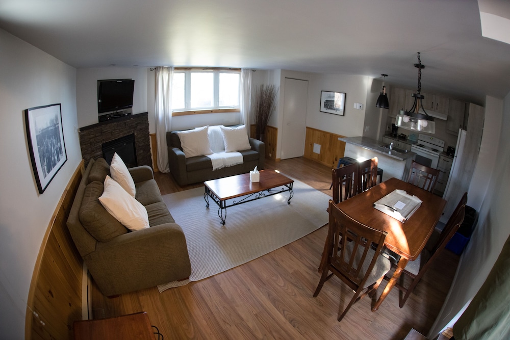 Intermediate Condo 1