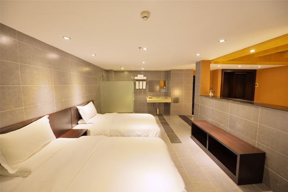 Family Suite(Chinese Domestic Guests Only)