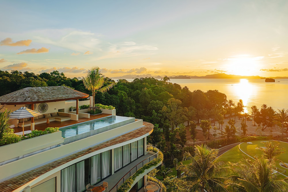 Sea View Pool Penthouse - Photo 13