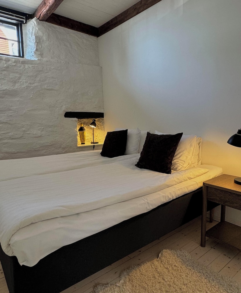 Standard Room, 2 Twin Beds photo 1