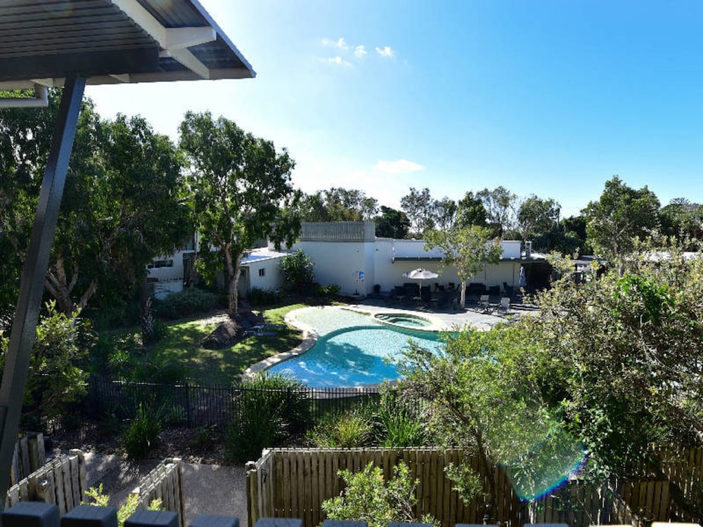 1 Bedroom Poolside Villa - Photo 1