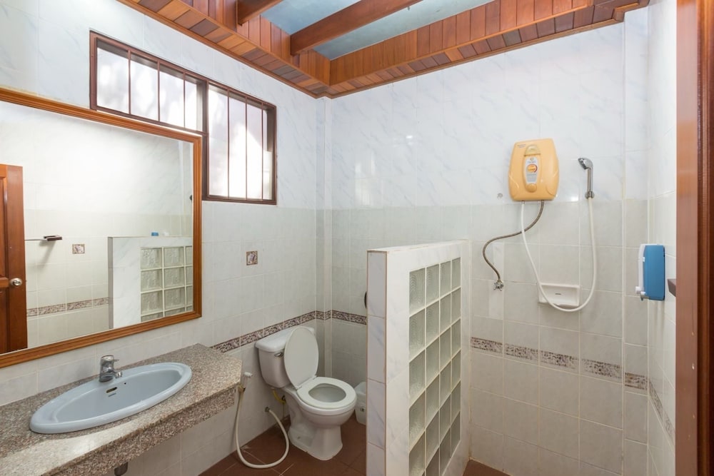 Family Bungalow - Photo 2