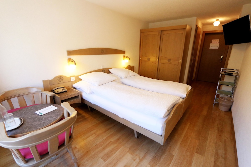 Standard Double Room, Balcony photo 3