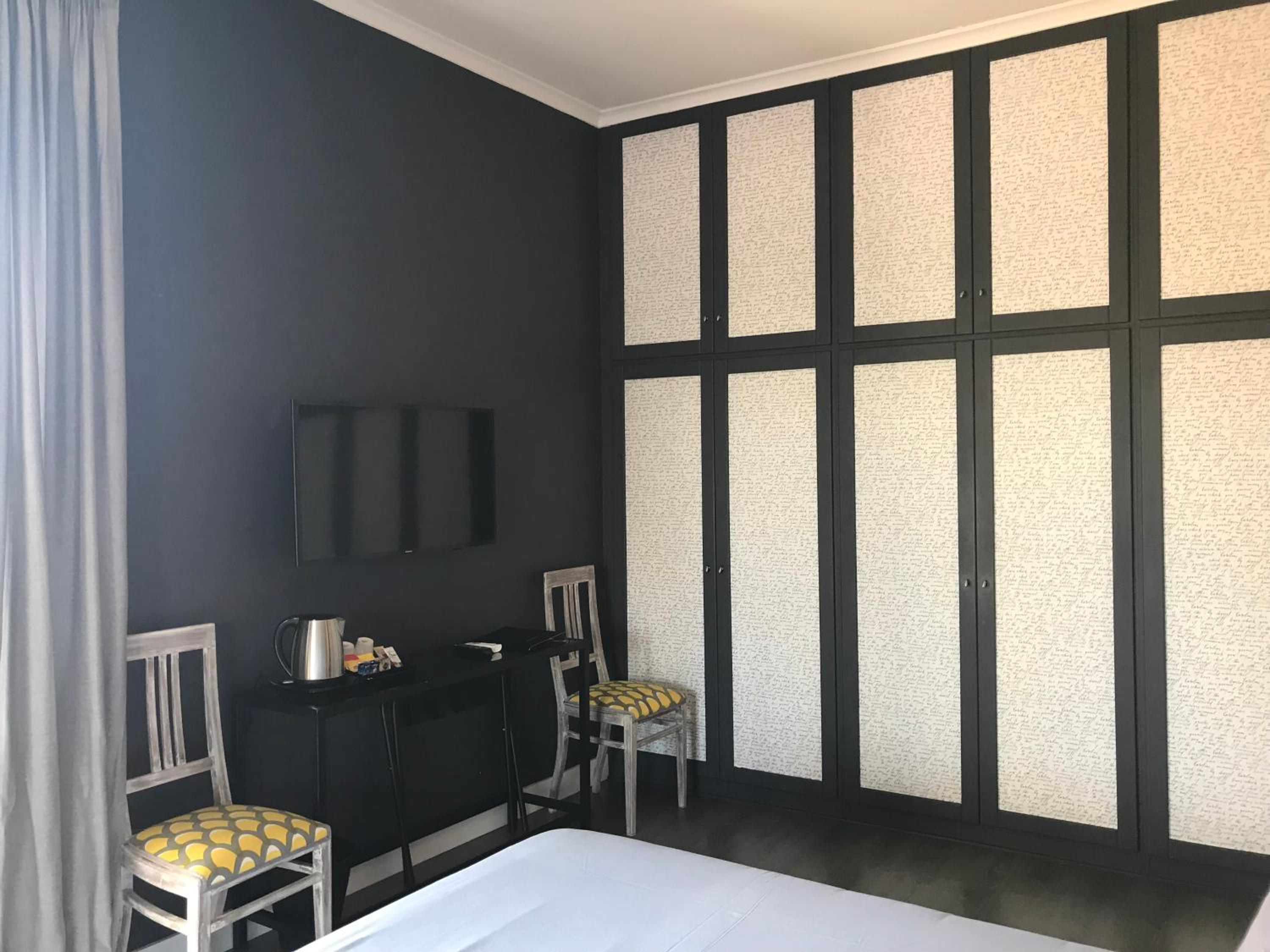Deluxe Room - Photo 3