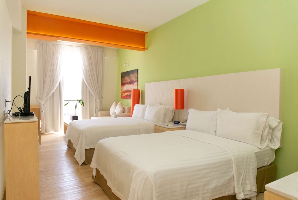 Standard Room, Multiple Beds photo 2