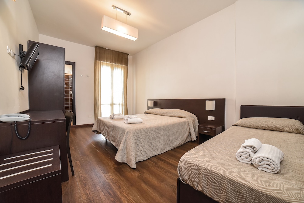 Comfort Triple Room photo 2