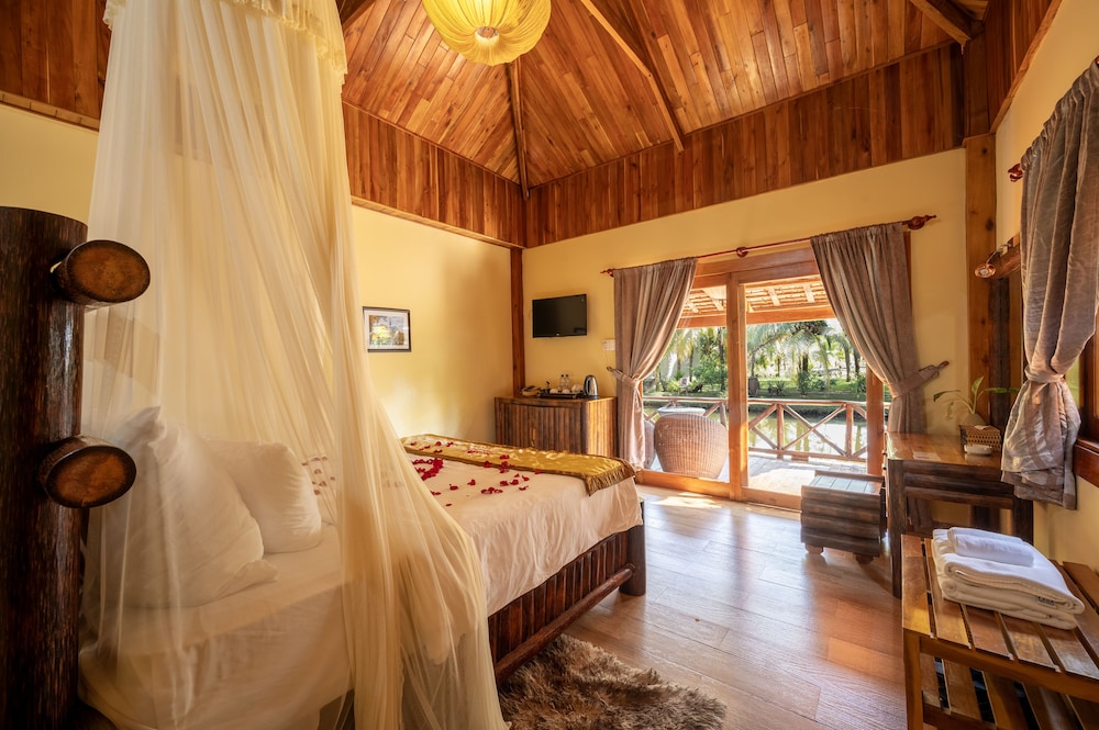 Bungalow, River View - Photo 4