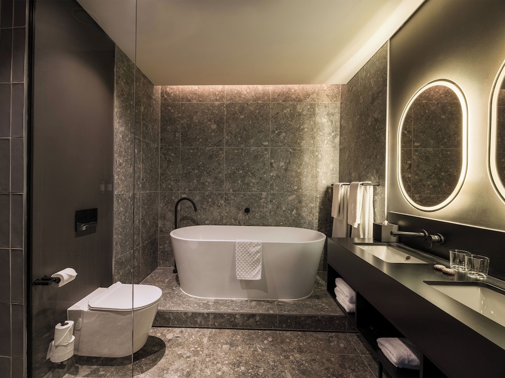 Superior Suite - Photo 3