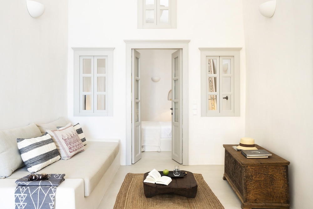 Caldera Residence - Photo 12