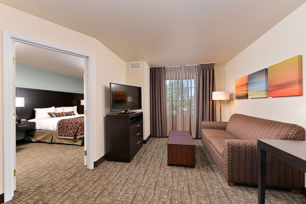 Suite, 1 Bedroom, Kitchen (2 Double Beds) - Photo 7
