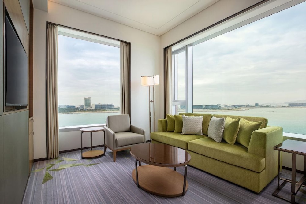 Executive Suite, 1 King Bed photo 2
