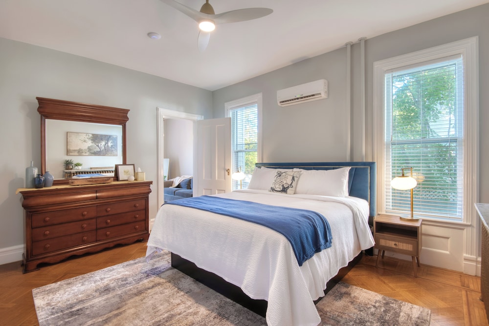 Suite #1 photo 1