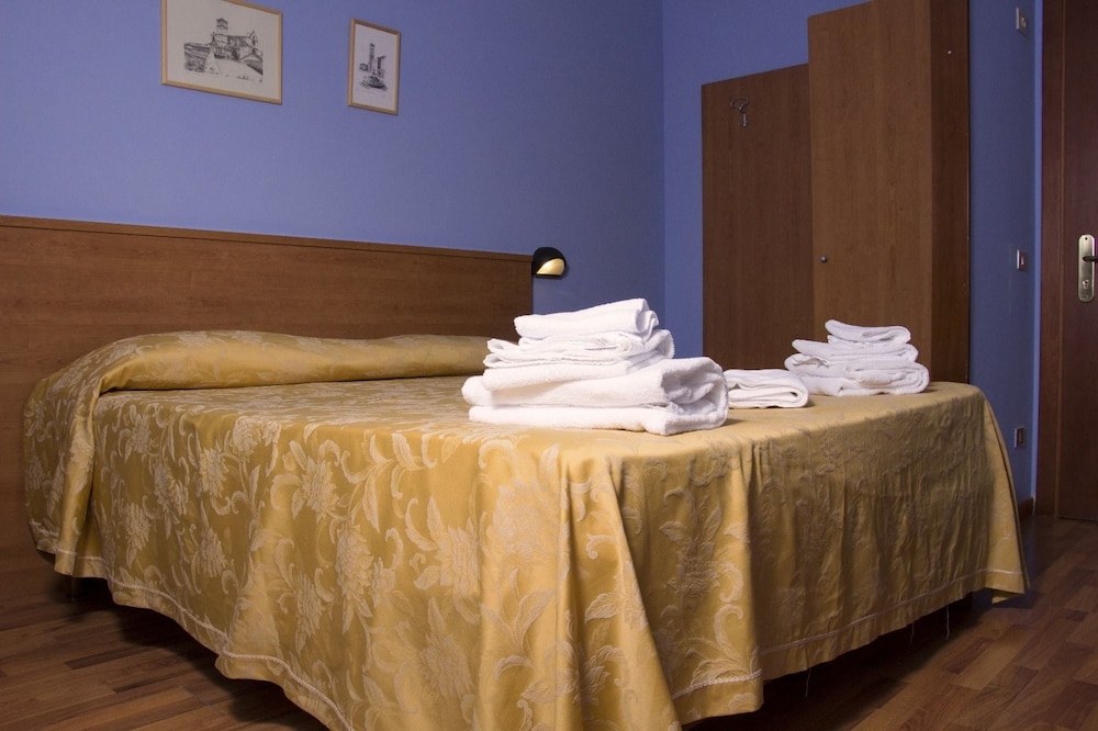 Classic Double Room photo 2