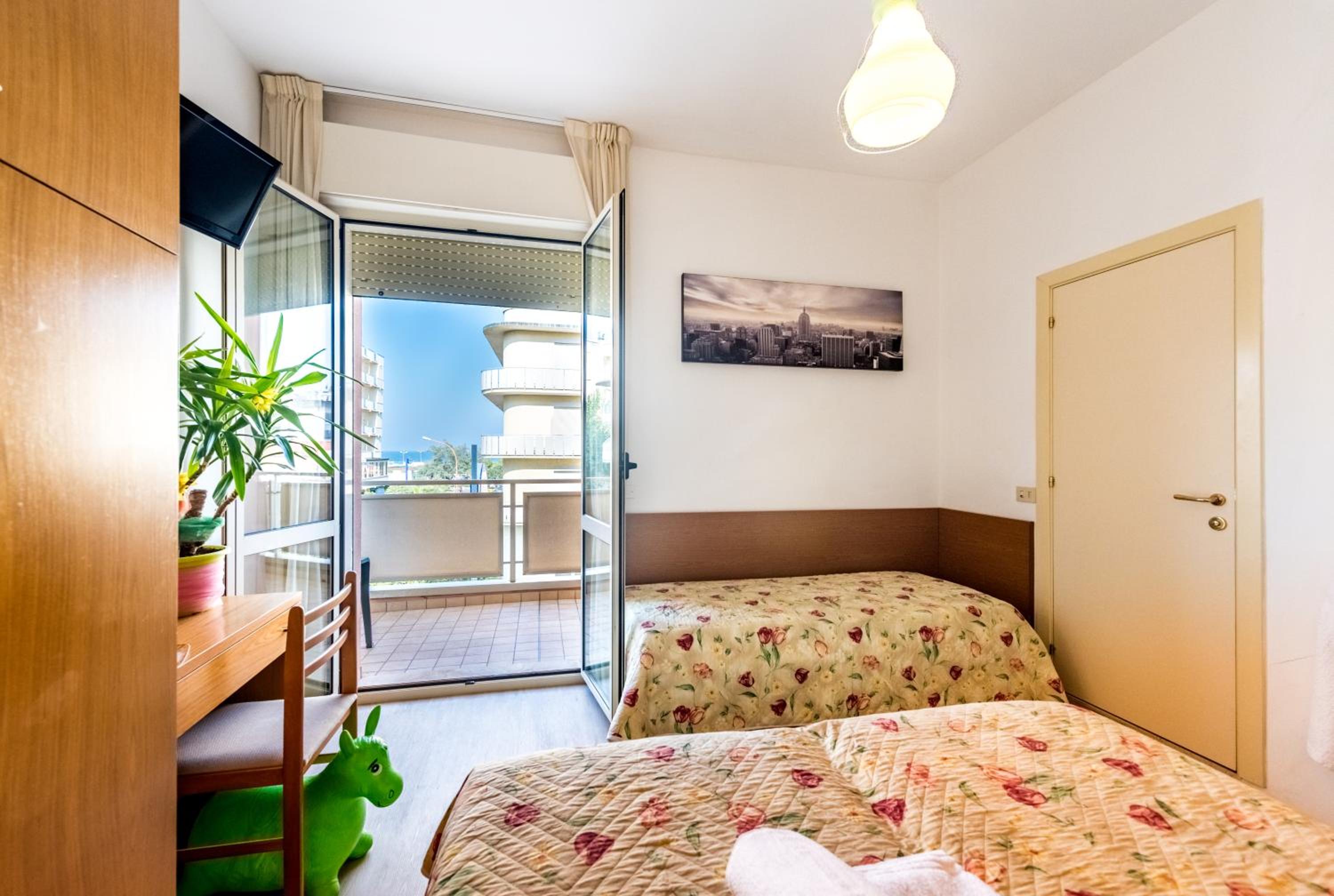 Superior Triple Room - Photo 10