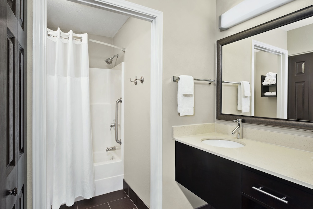 Suite, 1 Bedroom, Kitchen (1 King Bed, Sofa Bed) - Photo 5