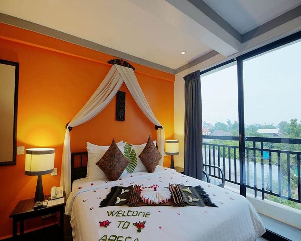 Superior Room with Balcony Garden View