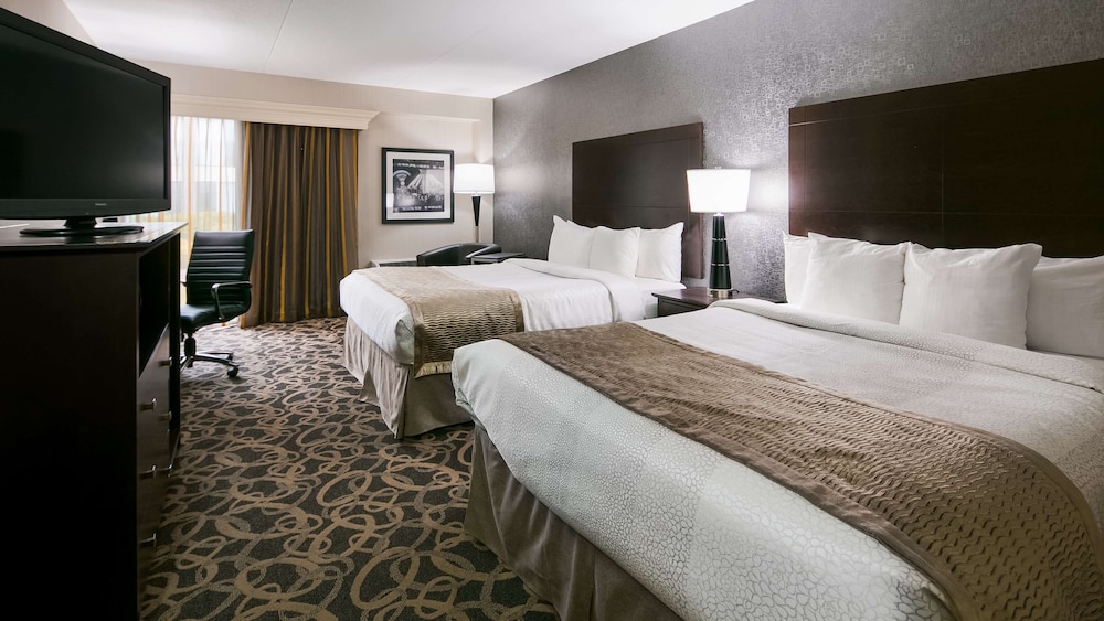 Standard Room, 2 Queen Beds, Non Smoking - Photo 2