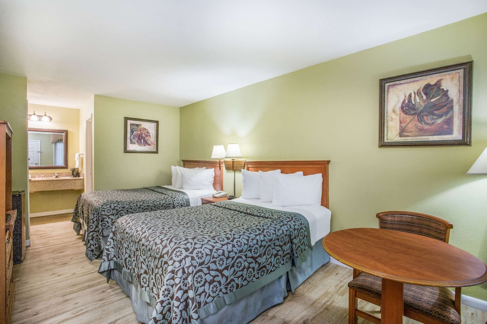 Room, 2 Double Beds, Non Smoking photo 2