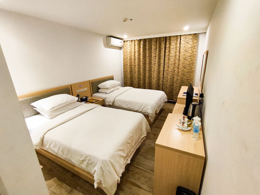 Deluxe Double or Twin Room - Photo 1