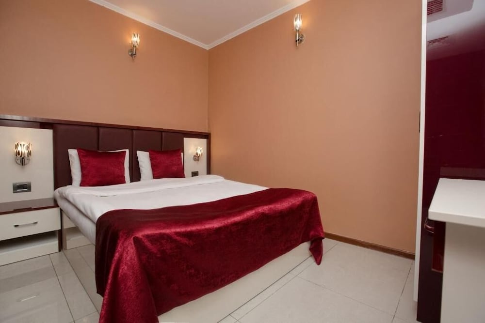 Luxury Apartment, Multiple Beds photo 1