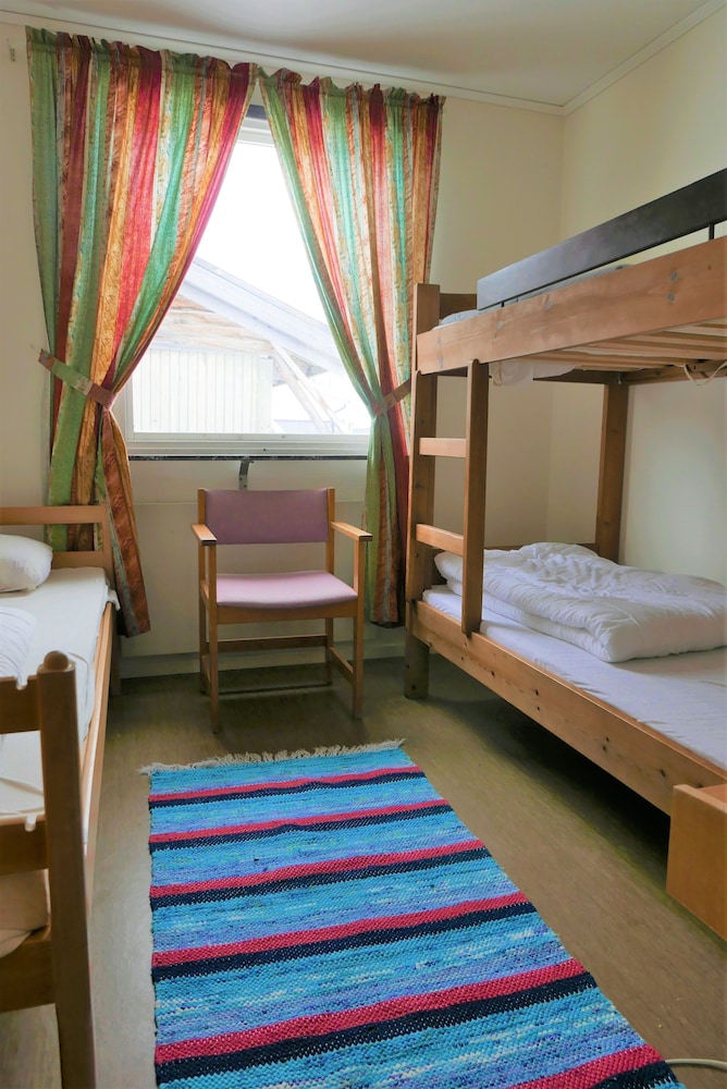 Triple Room (private WC, shared shower) photo 2