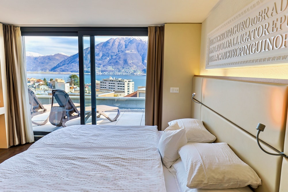 Panorama Deluxe, Balcony
