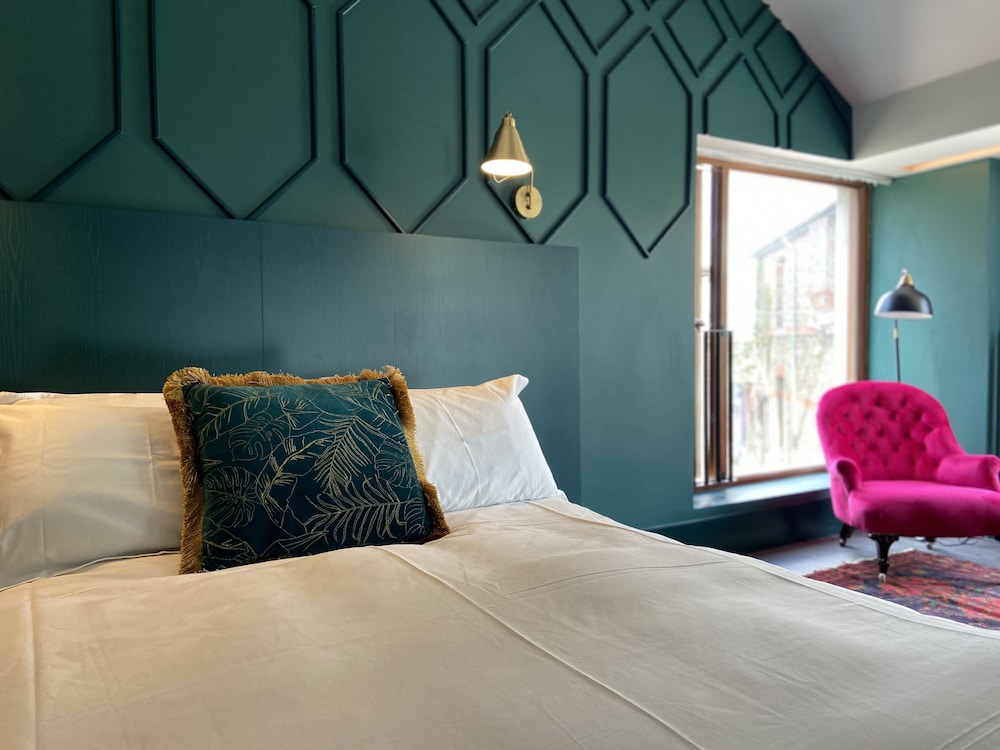 Deluxe Double Room - Photo 1
