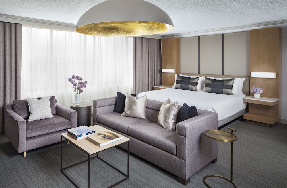 Studio Suite, 1 King Bed (Capitol View) - Photo 1