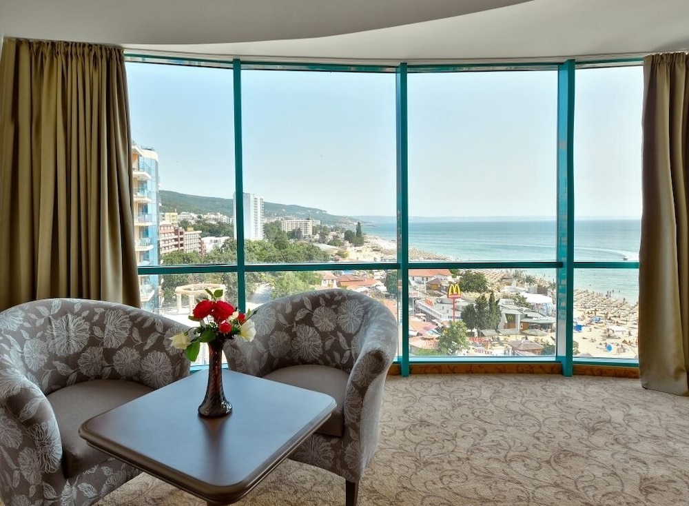 Standard Suite photo 2