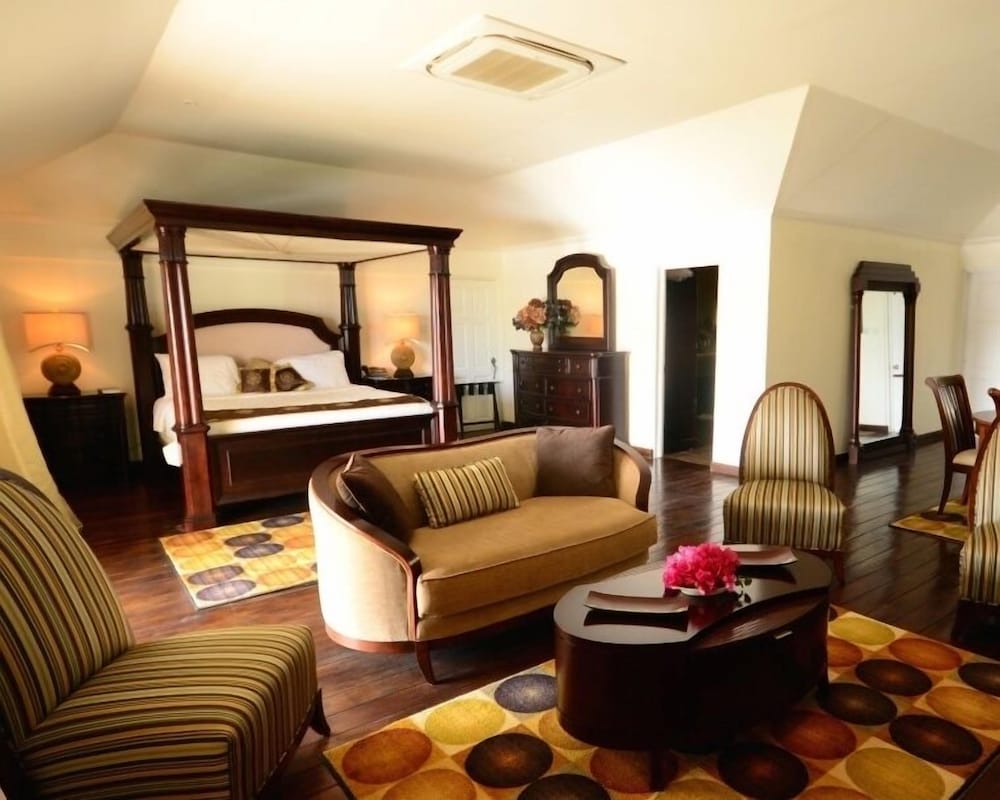 Presidential Suite, 1 King Bed, Balcony