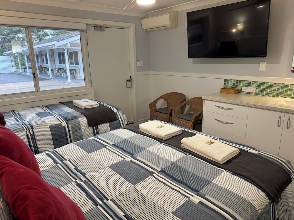Twin Room - Photo 9