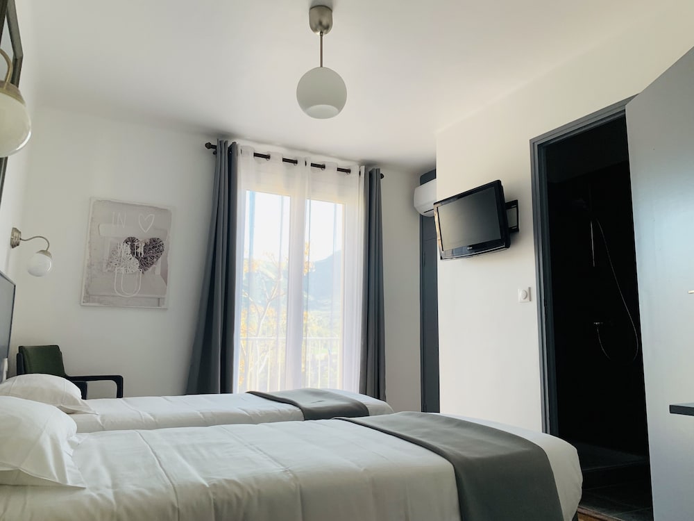 Twin Room (Twin Comfort)