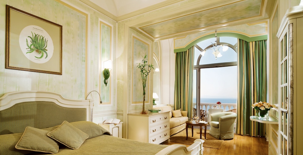 Deluxe Double Room, Balcony, Sea View - Photo 2