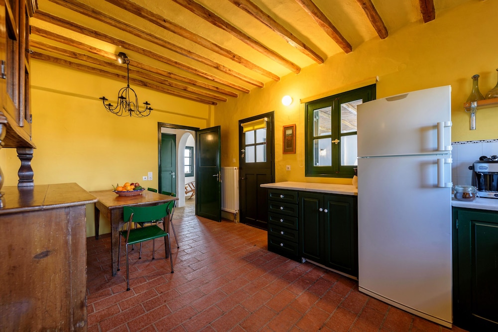 Villa, Multiple Beds