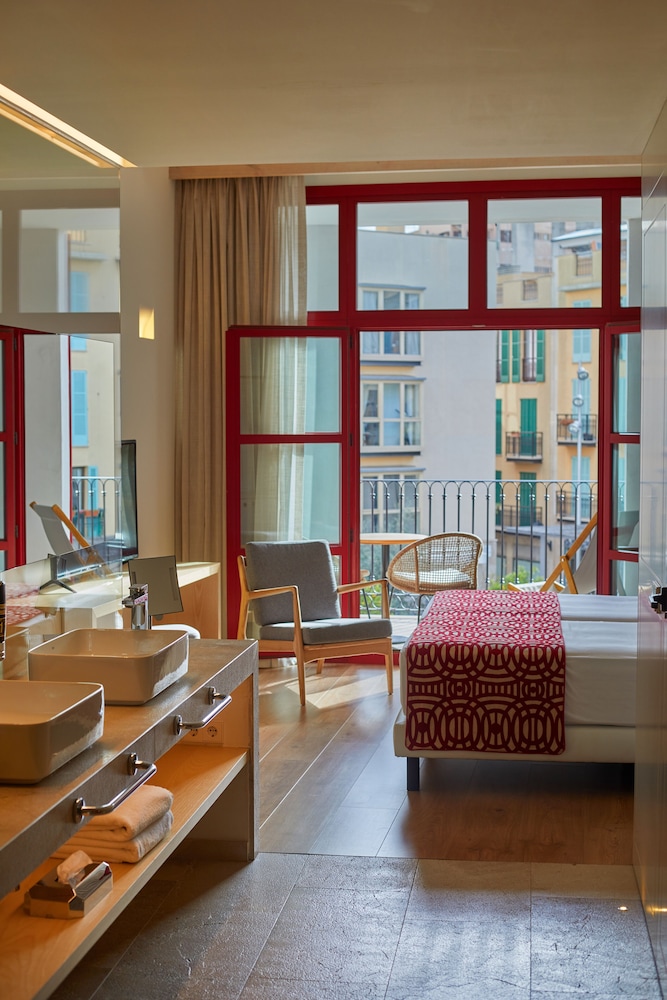 Suite Familiar (Fil Together)