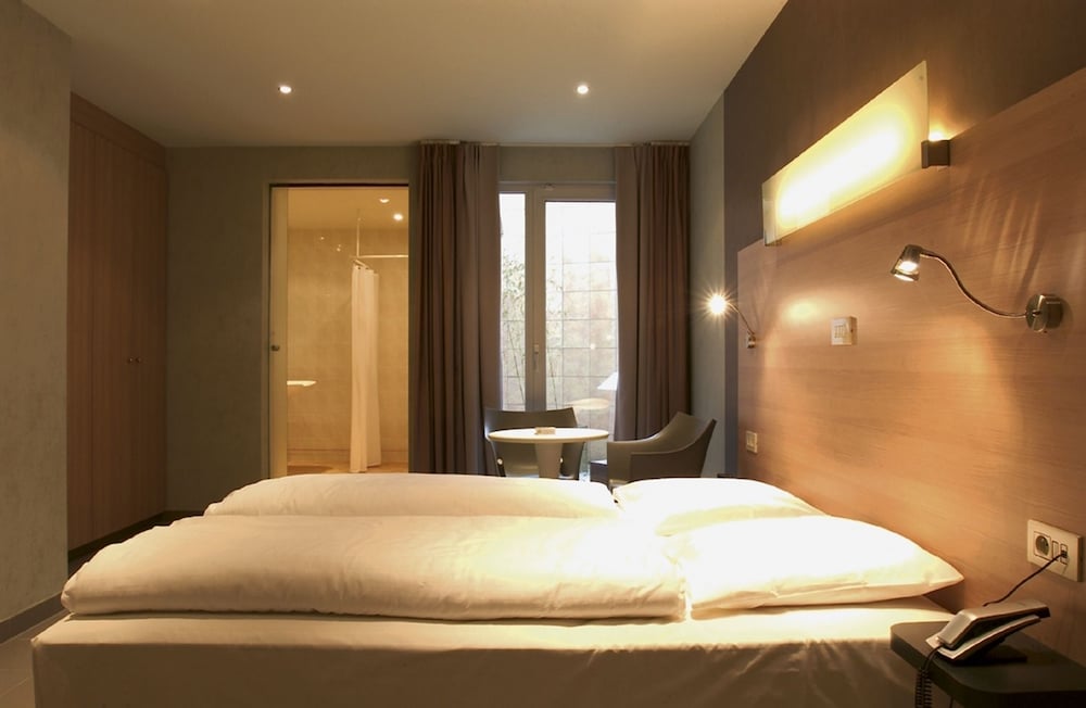 Standard Double Room, City View