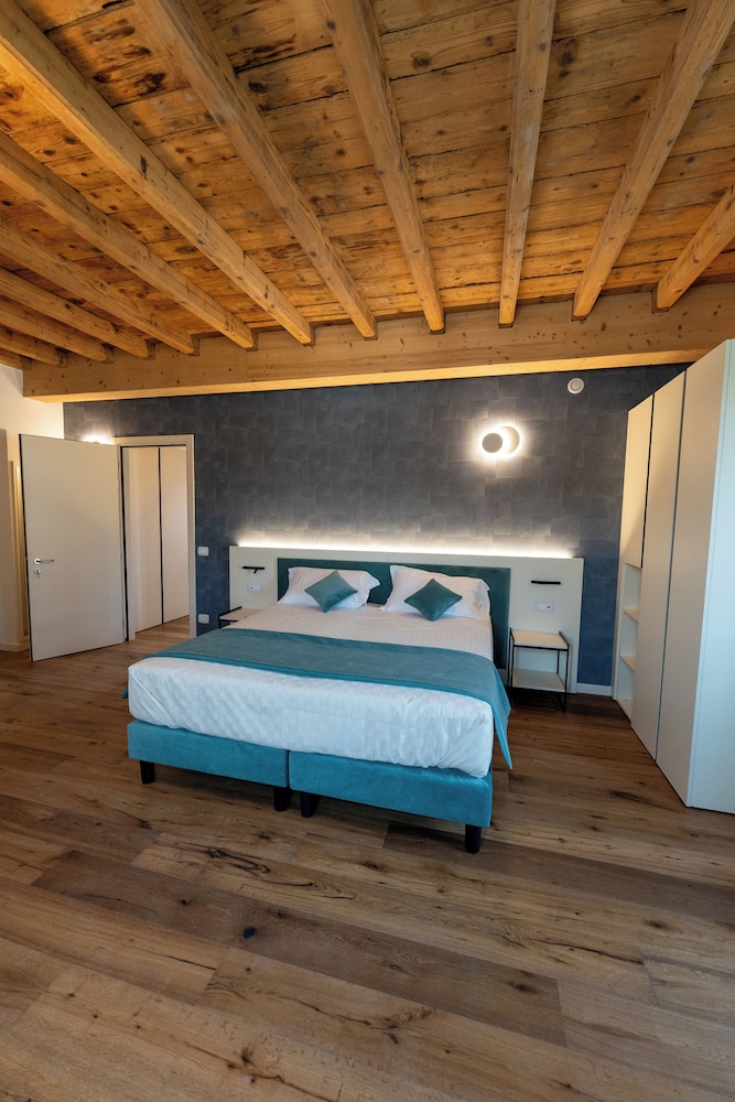 Suite Familiare - 2 camere comunicanti 2 bagni x4